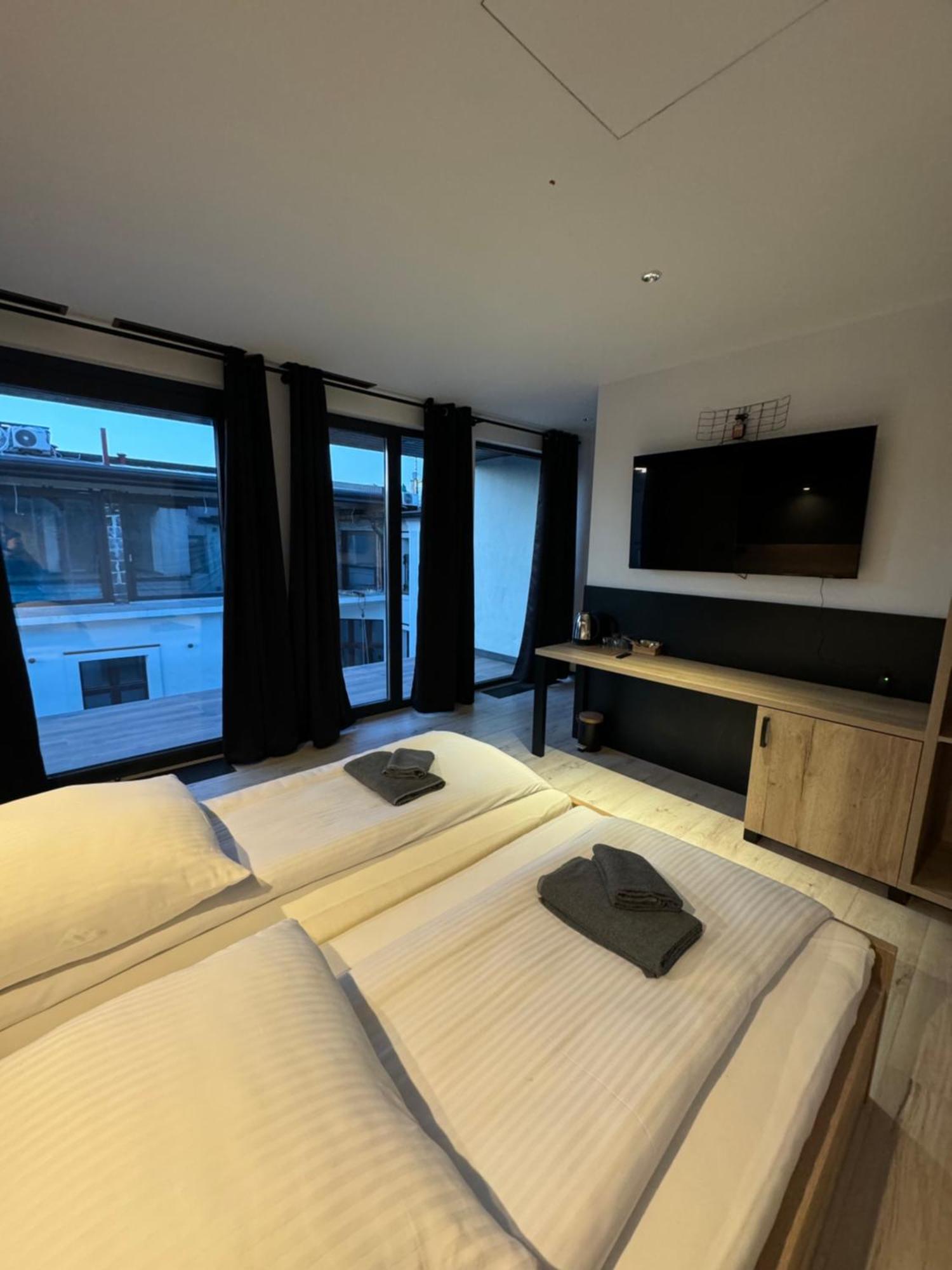 Aparthotel Lodz 55 Piotrkowska Екстер'єр фото